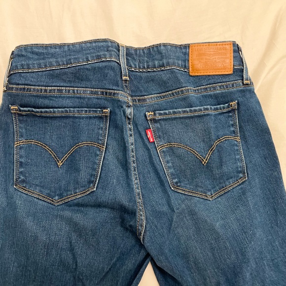 Levi’s 711 Skinny Jean - Picture 3 of 4